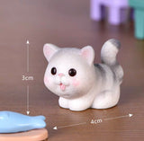 Cat mini figurine