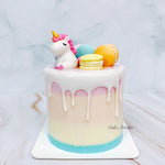 Macarons (Pony) Cake